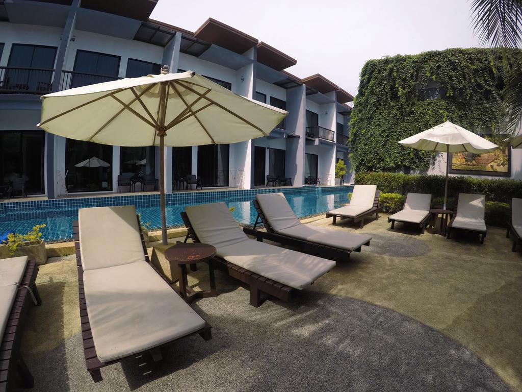 Alphabeto Resort Nai Harn Eksteriør billede